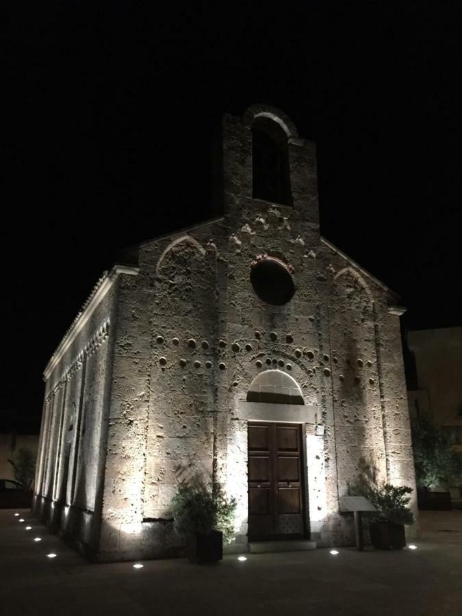 - San Pietro * Villa San Pietro